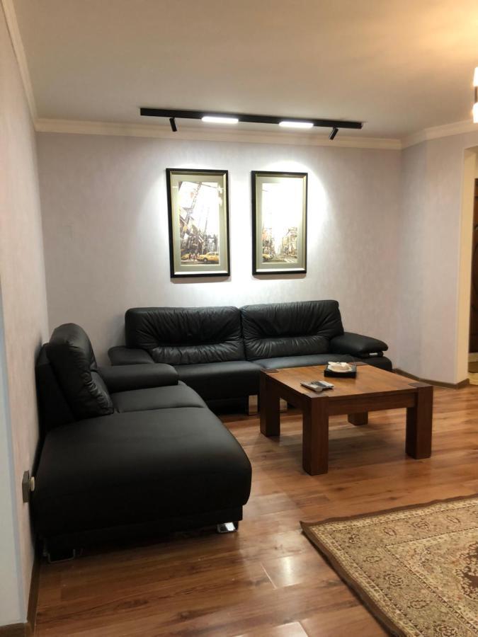 Stylish Apartments In The Heart Of The City! Tashkent Esterno foto